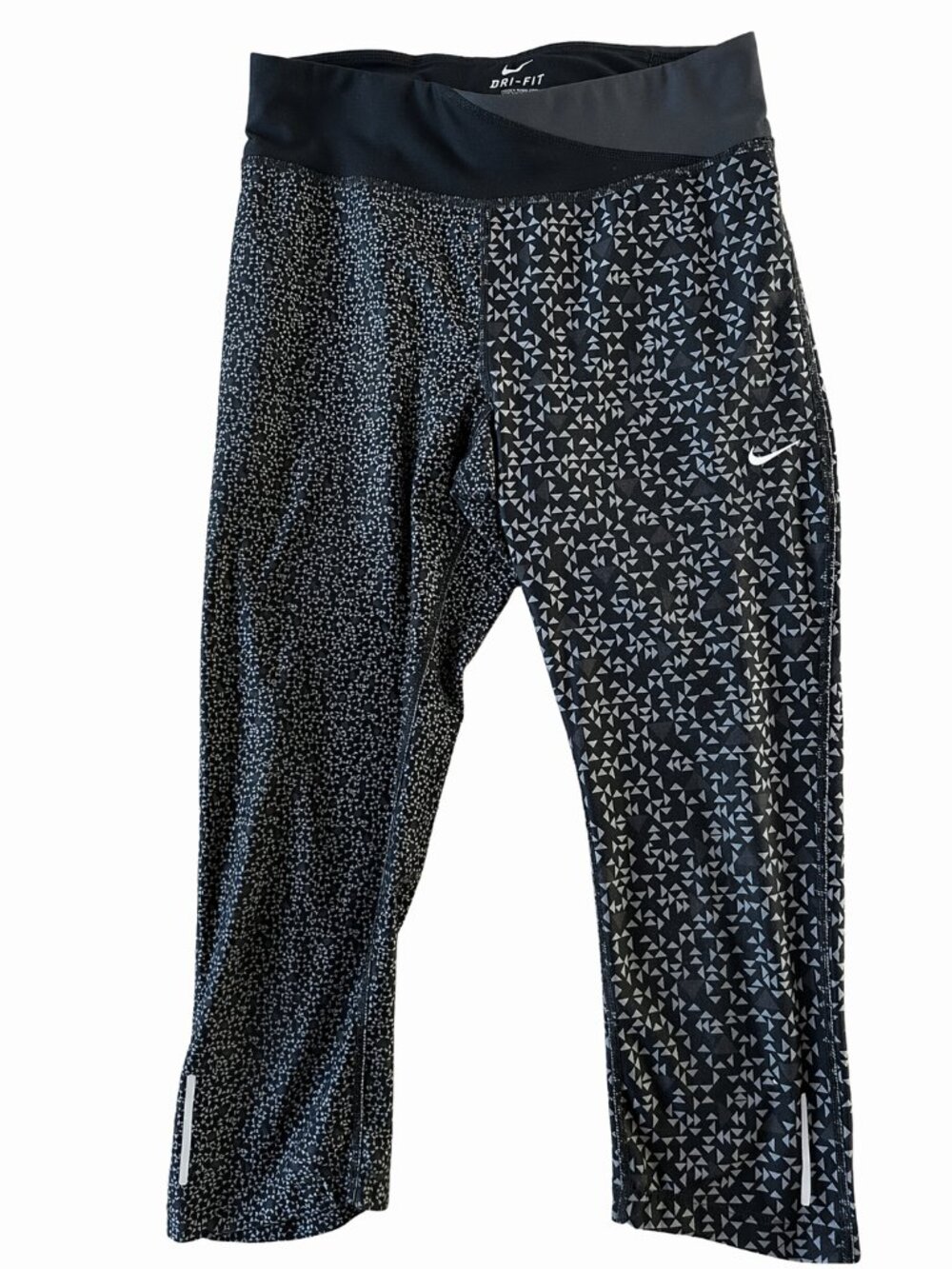 Nike Dri-FIT Cropped Leggings | Black Geometric Print | Size Small